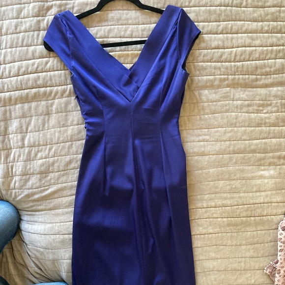 VEUC Maggy London Dress, Size 4 - Picture 3 of 8